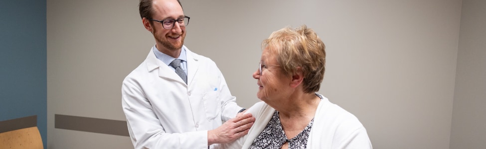 Dr. Rickert with Shoulder pain patient