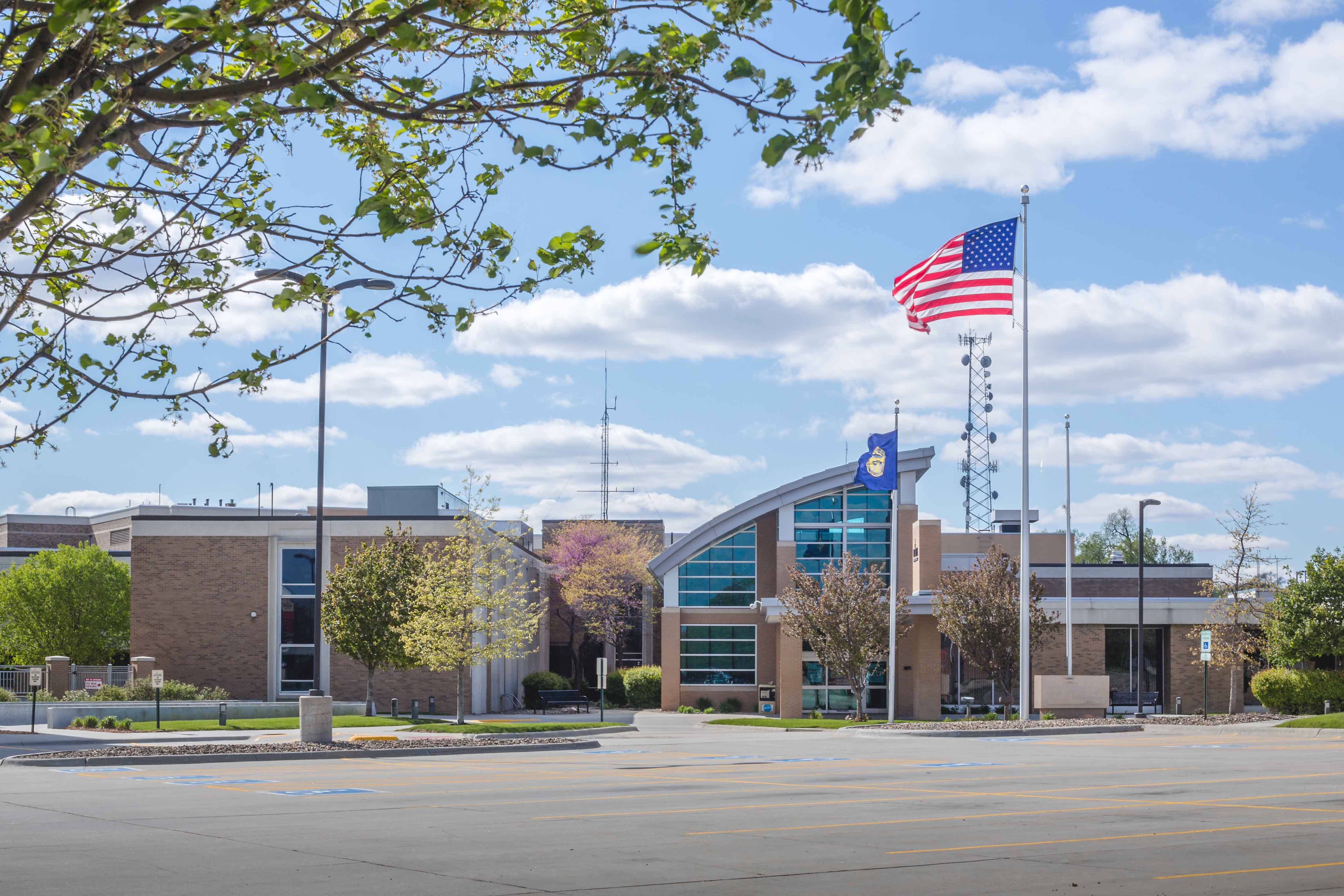 Main entrance to Faith Health